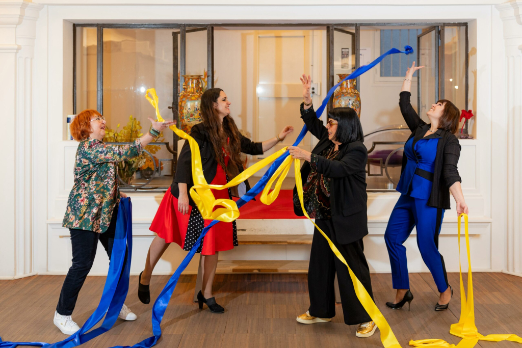 LES COMMENCEMENTS ONT DES CHARMES INEXPRIMABLES